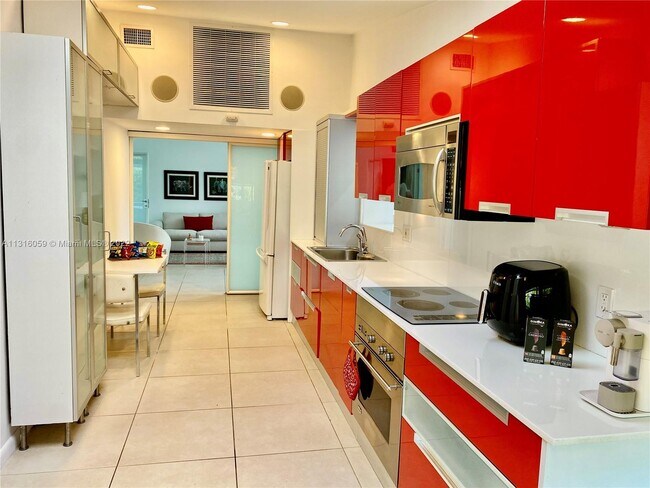 Foto del edificio - 20100 NE 25th Ct