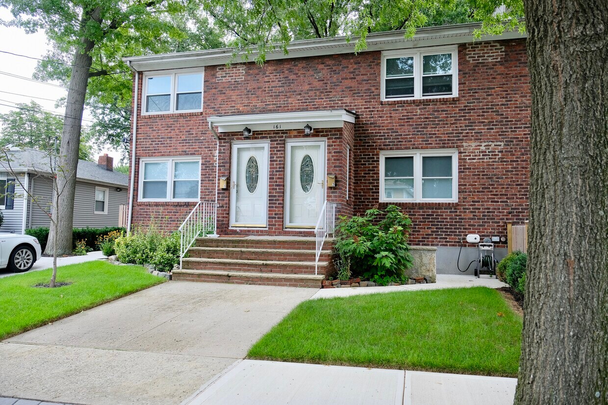 Exterior - 161 Byrne Ave