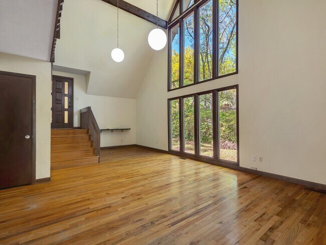 Foto del edificio - 3014 Banks Rd