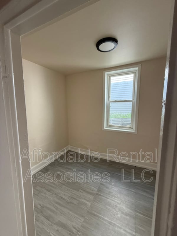 Foto del edificio - 1922 S 6th St