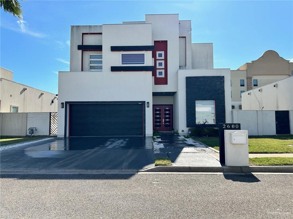 Foto principal - 2600 Cassandra St