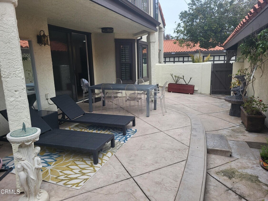 Primary Photo - 2155 Martinique Ln