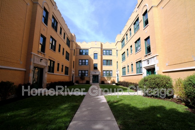 Foto del edificio - 10928 S Vernon Ave