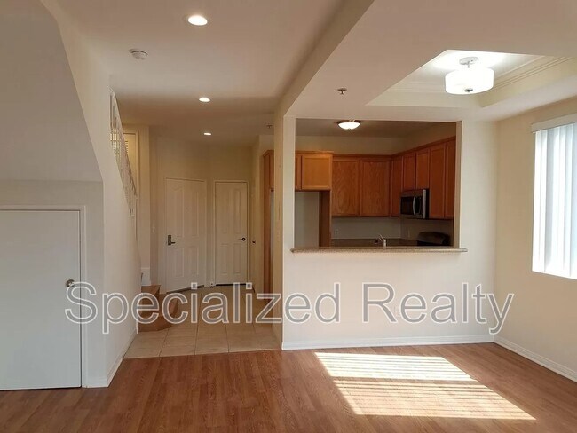 Foto del edificio - 5716 Whitsett Ave