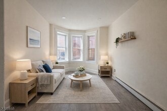 Building Photo - 529 Elizabeth Ave