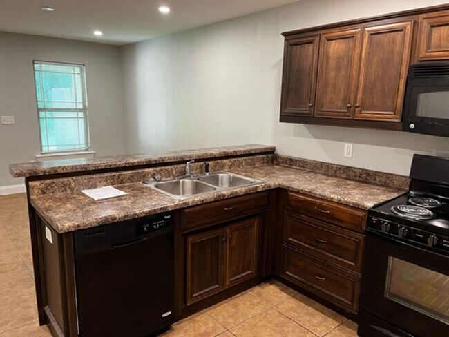 Building Photo - 4101 Mulligan Manor Ln