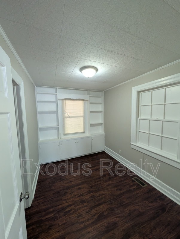 Building Photo - 312 Bracken St
