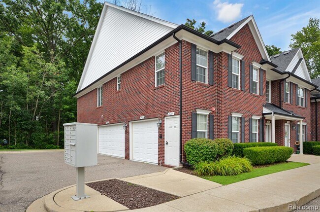 Foto del edificio - 8425 Williamstown Dr