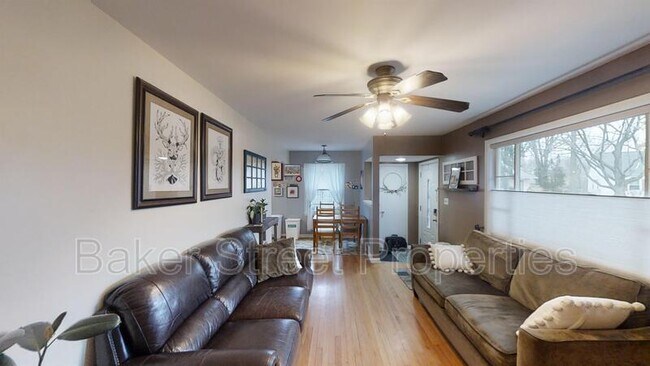 Building Photo - 1208 Chapel Ct