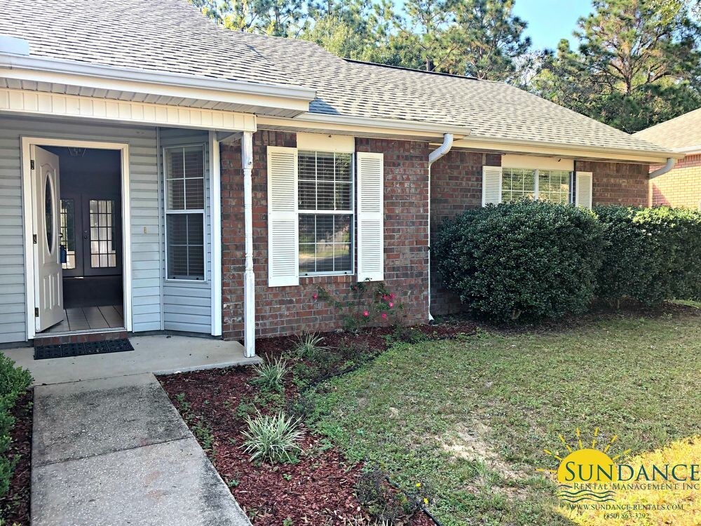 Primary Photo - Great 3 Bedroom Home in Crestview