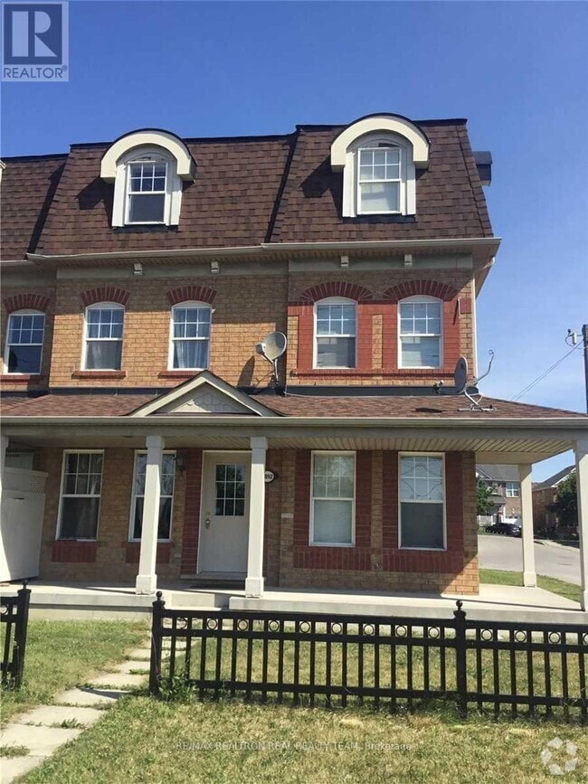 Building Photo - 8892 Sheppard Ave E