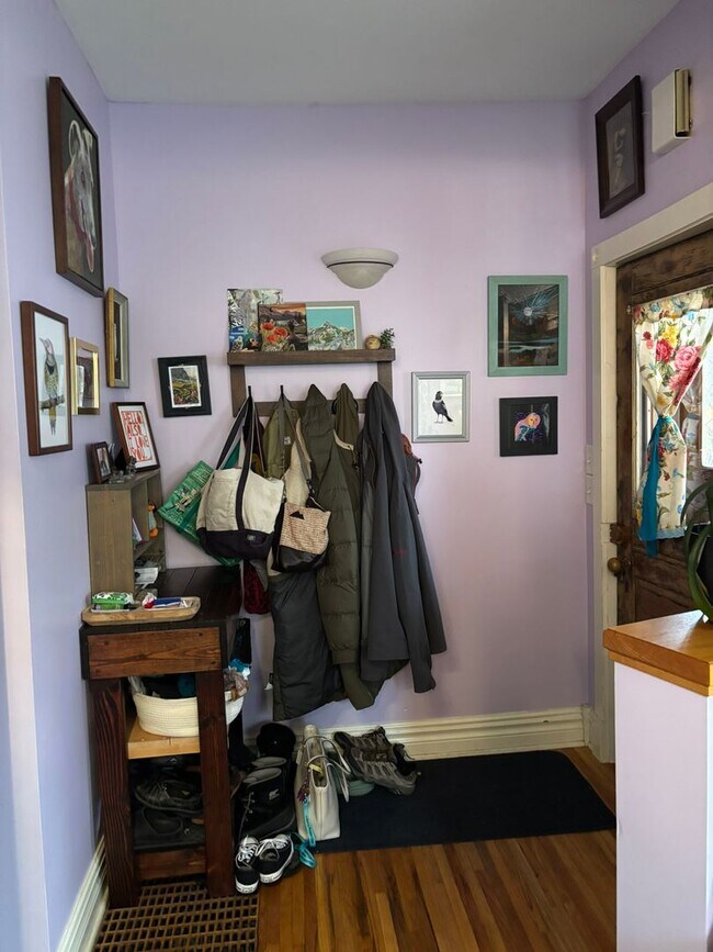 Foto del edificio - 421 W Lamme St