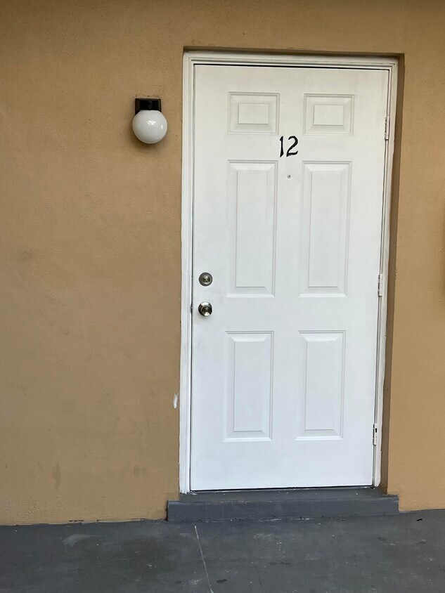 1500 Crescent Cir Unit A12, Lake Park, FL 33403 Condo for Rent in