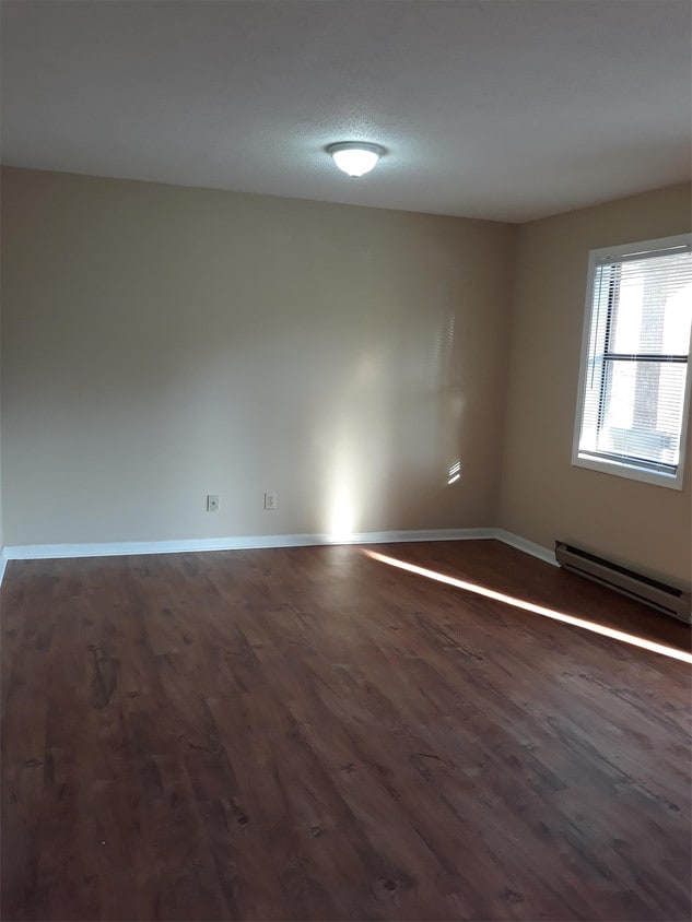 5470 Shattalon Dr Unit 3C, WinstonSalem, NC 27106 Room for Rent in