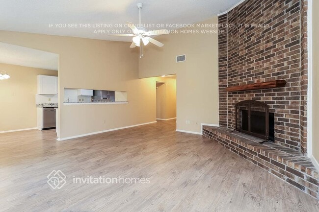 Building Photo - 3809 Wooddale Ct