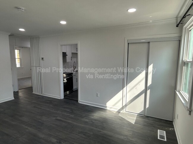 Building Photo - 1211 Rosewood St