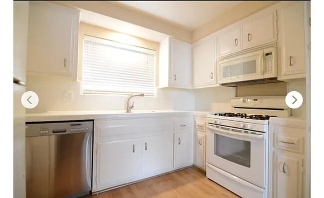 Building Photo - 837 Magnolia Ave