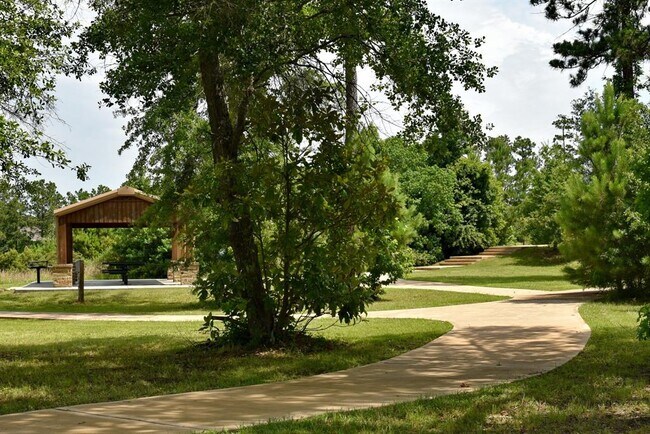 Foto del edificio - 358 Shoreview Dr