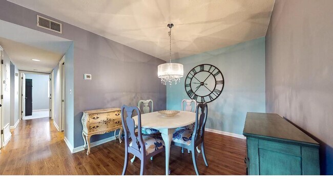 Foto del edificio - 3721 Bardstown Rd