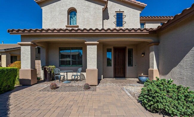 Building Photo - Elegant Lake Community Home with 5 Bedroom...