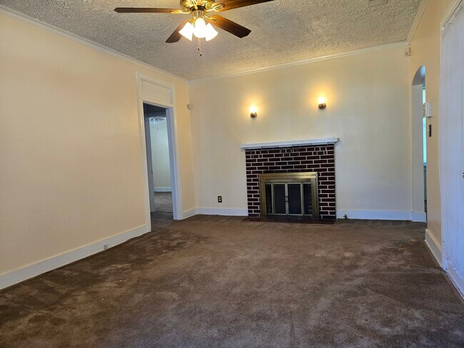 Building Photo - 1315 Beman St