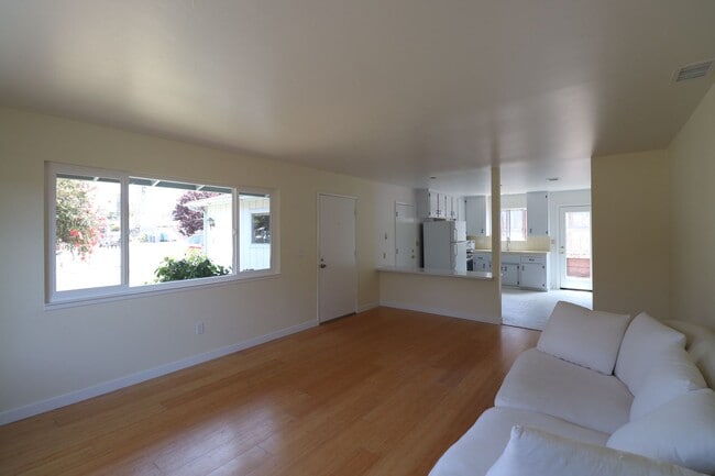 Building Photo - Los Osos Home for Rent