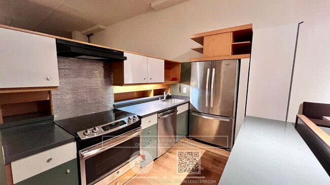 Foto del edificio - Fantastic space at Emeryville Warehouse Lo...