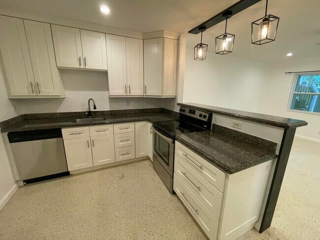 Foto del edificio - 842 SW 12th Ct