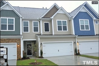 Building Photo - 207 Acorn Hollow Pl