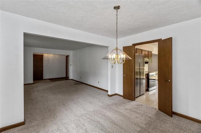 Building Photo - 12751 Wembly Rd