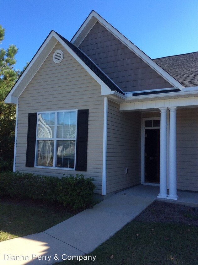 2 br, 2 bath House 1047 Macklin Street