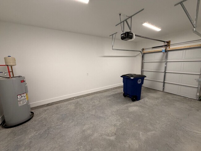 Foto del edificio - New Build 3 Bed 2.5 Bath Townhome in Shelbyville with a Move in Special