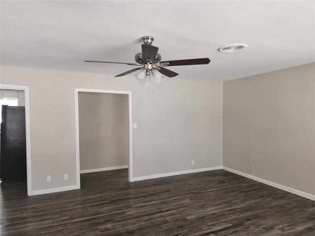 Building Photo - 4901 Trail Lake Dr