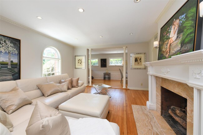 Foto del edificio - 69 Castle Ridge Rd