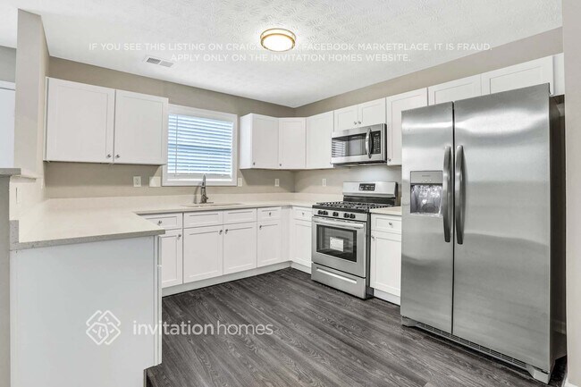 Foto del edificio - 2439 Miller Oaks Cir