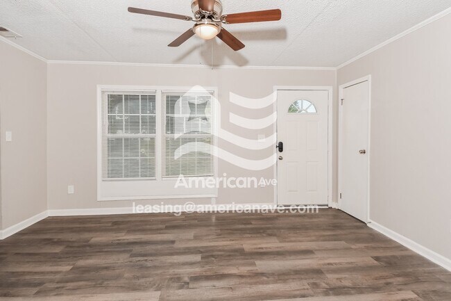 Foto del edificio - 4017 Tavineer Dr