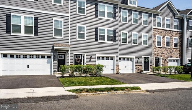 Photo - 56 Rome Way Unit Townhome
