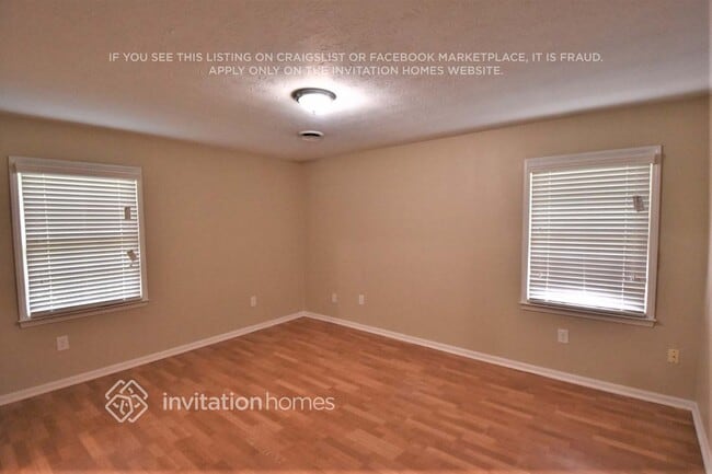 Building Photo - 207 Rennes Ct