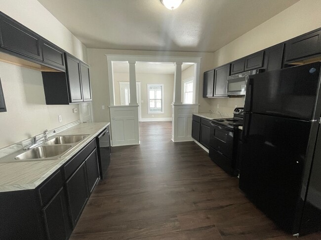 Foto del edificio - Updated 2 Bedroom 2 Bathroom Home