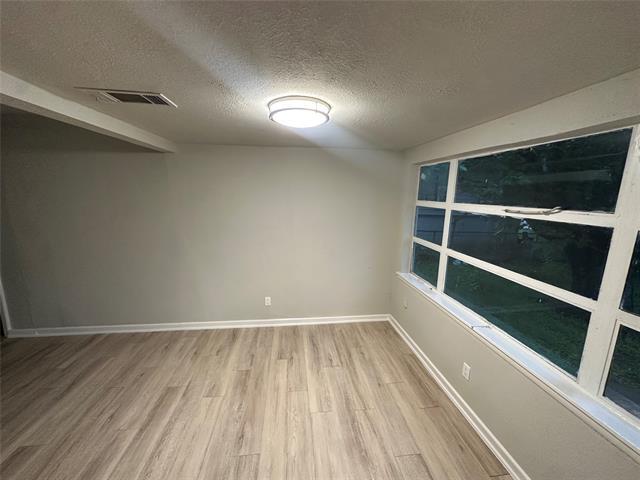 Foto del edificio - 2908 Binyon St