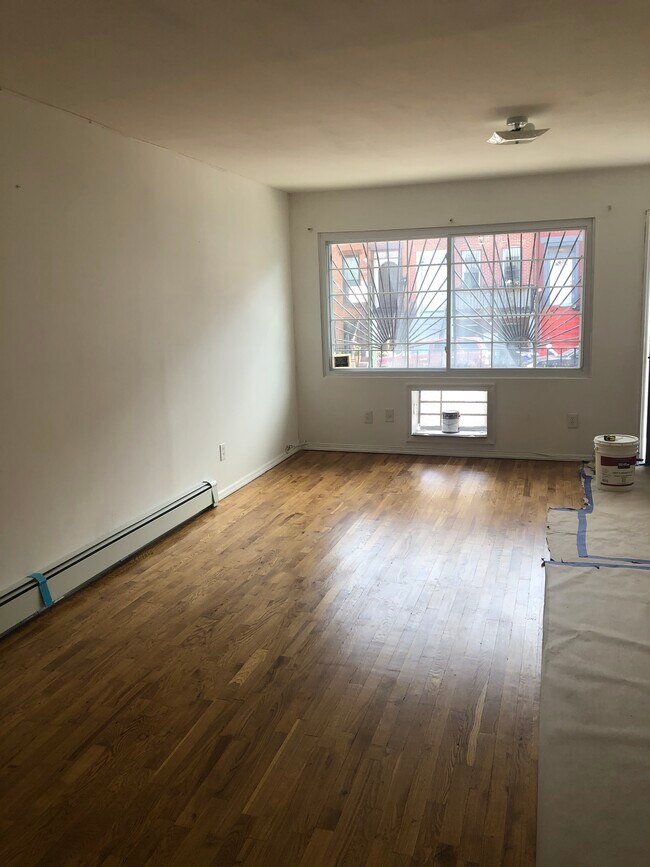 Foto del edificio - 1007 Halsey St