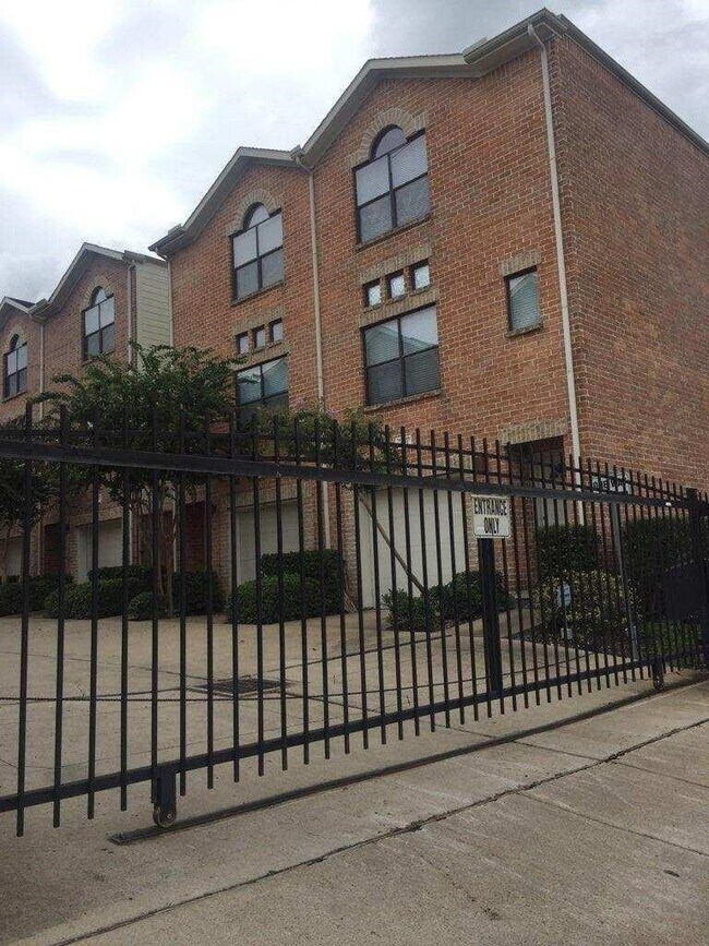 Building Photo - 3501 Link Valley Dr.