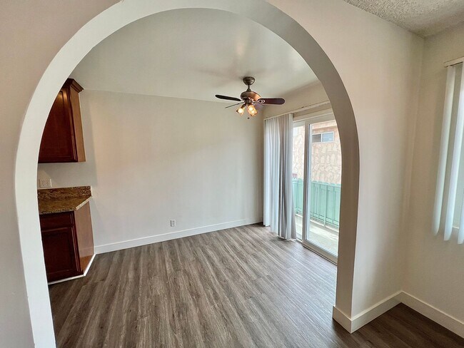 Foto del edificio - 12737 Pacific Ave