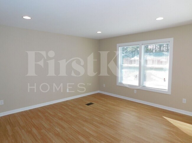 Foto del edificio - 2432 Northbrook Rd