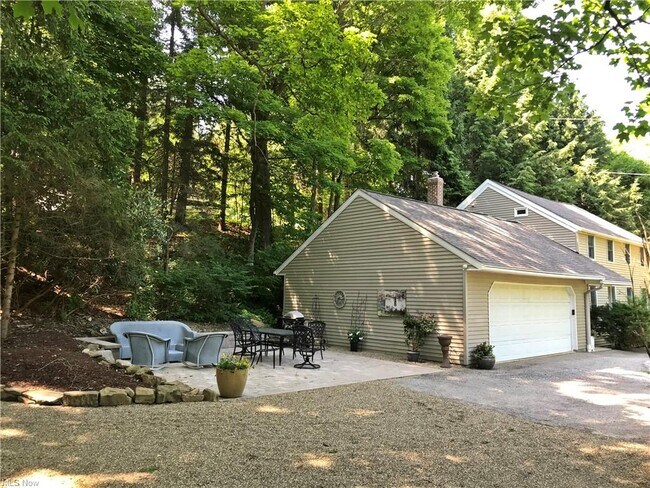 Building Photo - 38700 Jackson Rd