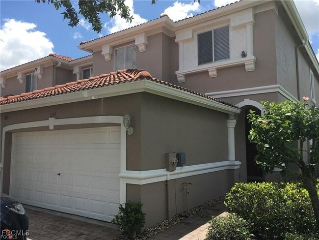 Building Photo - 3174 Antica St