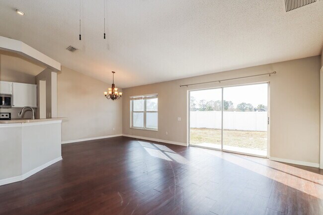 Foto del edificio - 11351 Calgary Cir