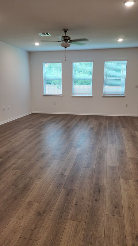 Building Photo - 1812 Lorant Ln