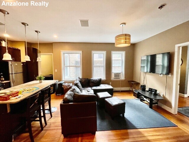 Building Photo - 15 Noyes Pl