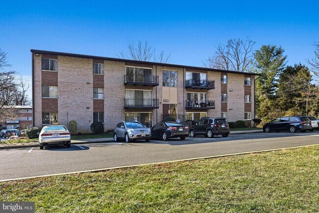 Building Photo - 4106 Mangalore Dr